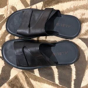 Men’s Black Slide Sandals brand new